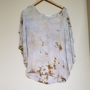 Soft flowy top by Moon & Sky